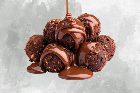 Classic Organic Date Energy Balls.